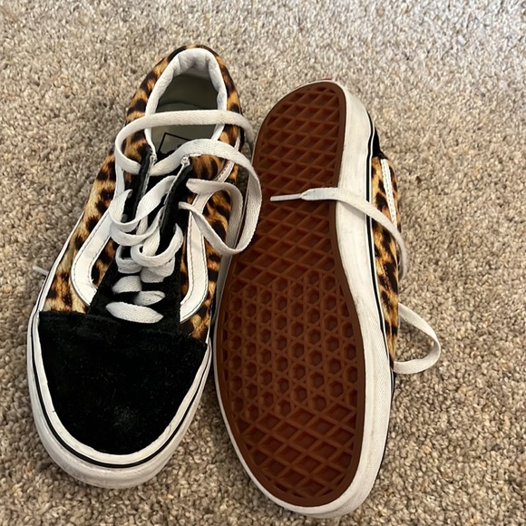 Vans - Picture 2 of 2